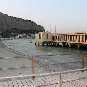 https://appartamento-stazione-centrale-palermo.palermohotels.org
